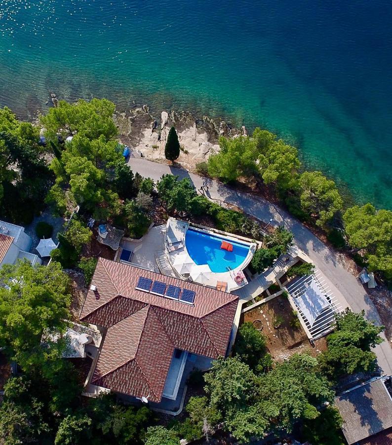 Stone Pine: Sea View Retreat With Infinity Pool Villa *